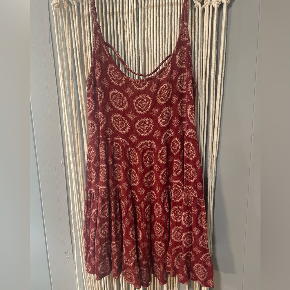 Brandy Melville, rustic maroon/cream print, tank, size small